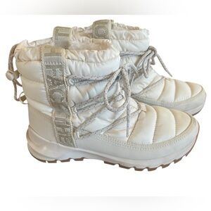 The North Face Thermoball Lace-Up Waterproof Boots Size 7